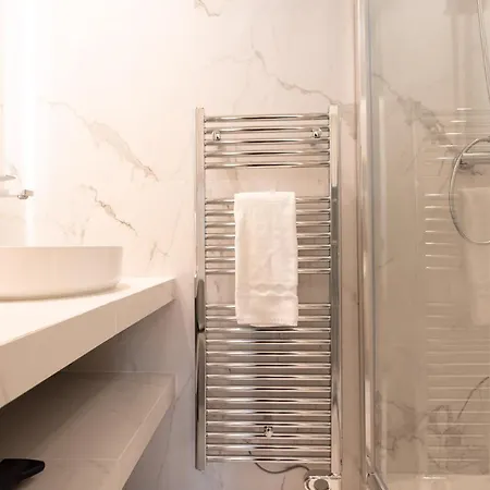 Luxury Flat - Champs Elysees Aparthotel *